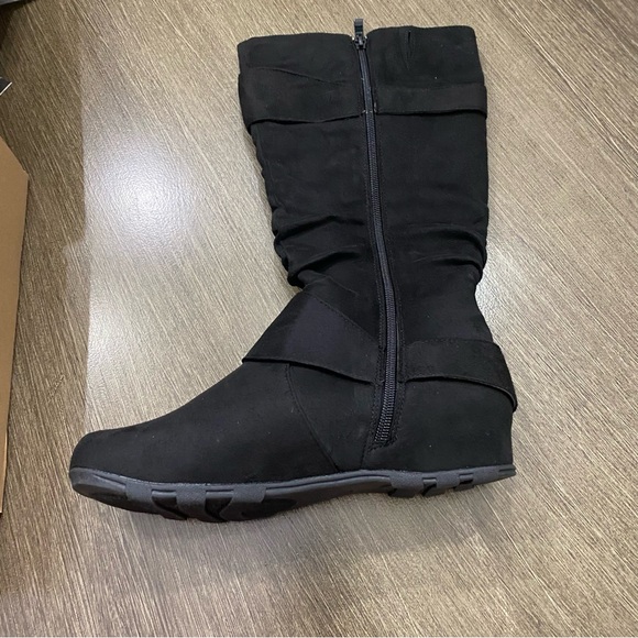 Journee Collection Black Jester Faux Suede Leather Boots 10 - Picture 6 of 10